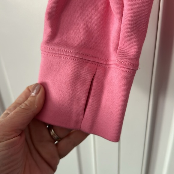 Vineyard Vines pink pullover women’s size medium - Picture 3 of 6